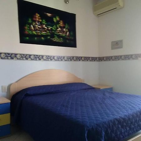 Al Centro Bed & Breakfast Fondi Ngoại thất bức ảnh